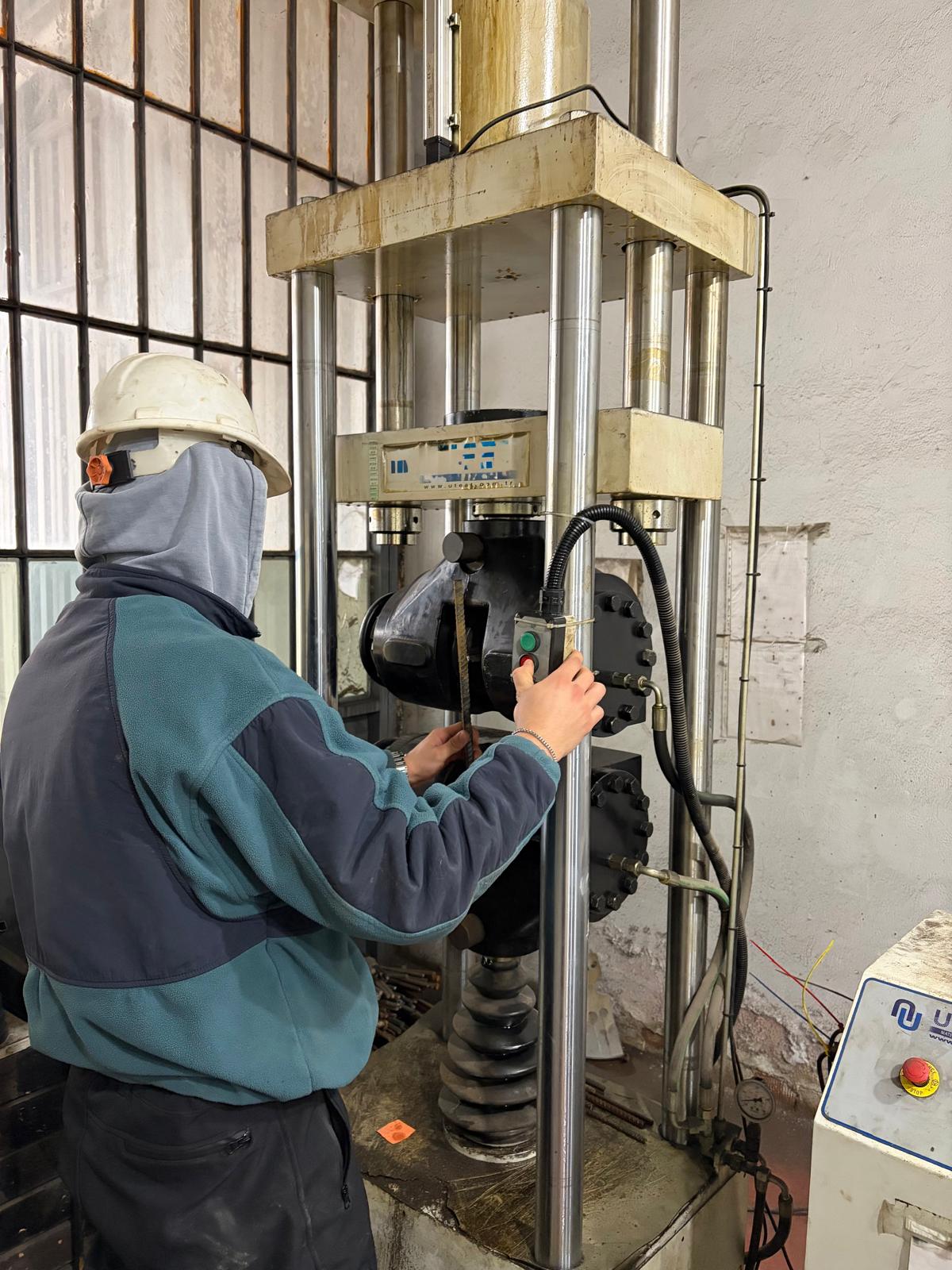 Çelik Çekme Deneyi 2